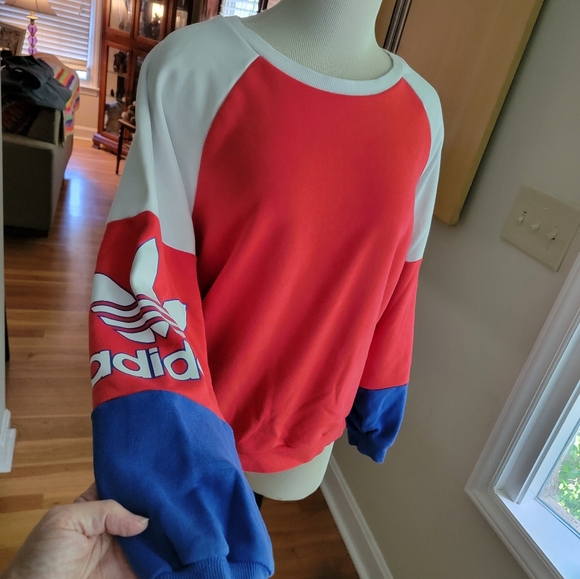 Vintage Adidas Sweatshirt - Picture 5 of 7